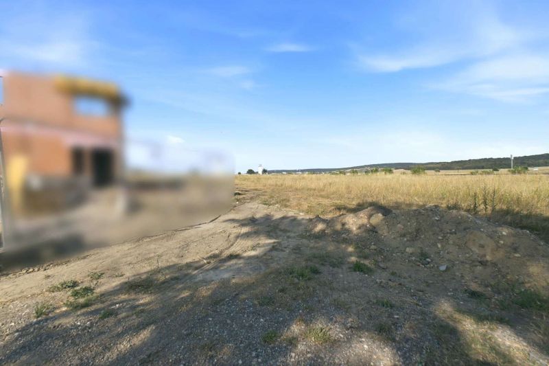 Gro�z�giges Baugrundst�ck mit eigener Zufahrt ? 1.175 m� und bis zu zwei Wohneinheiten /  / 2111&nbsp;Harmannsdorf / Bild 1